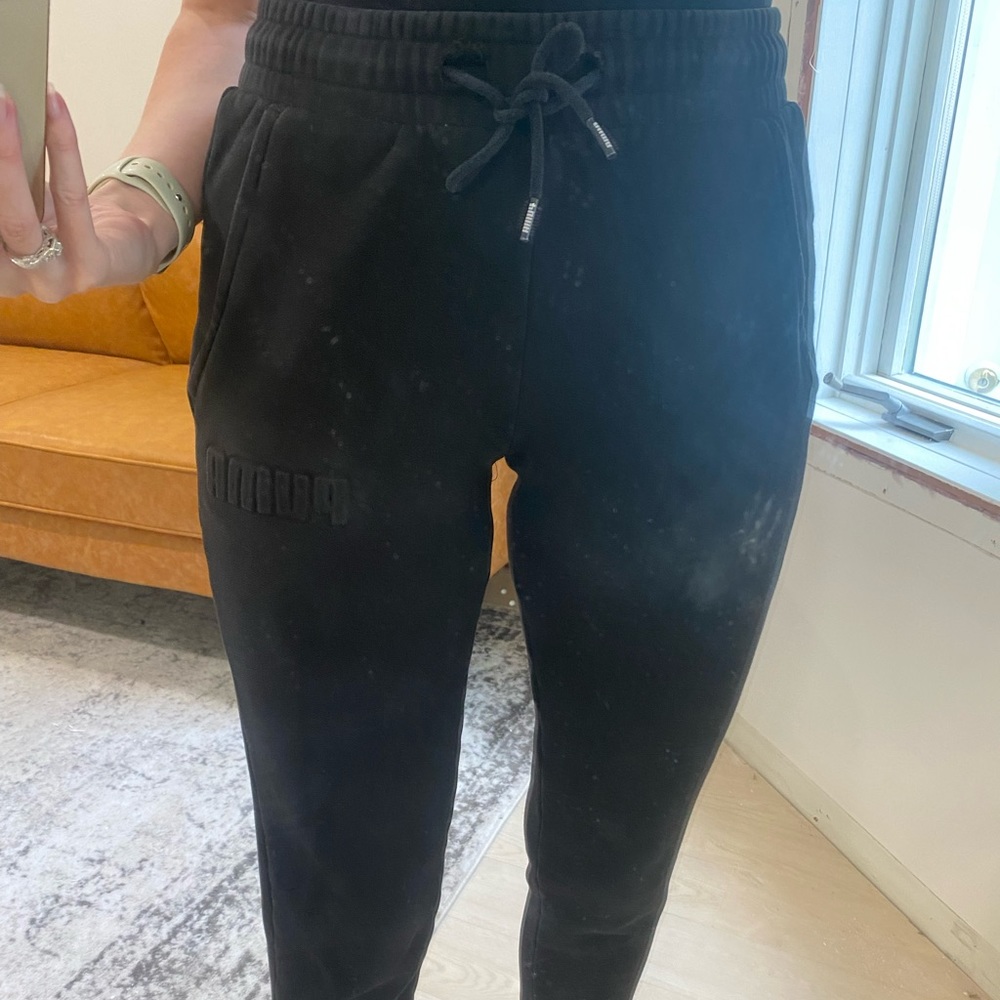 Black puma sweatpants